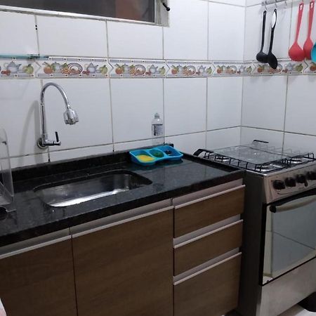 Stúdio confortável com ar condicionado e internet. São Vicente Exterior foto